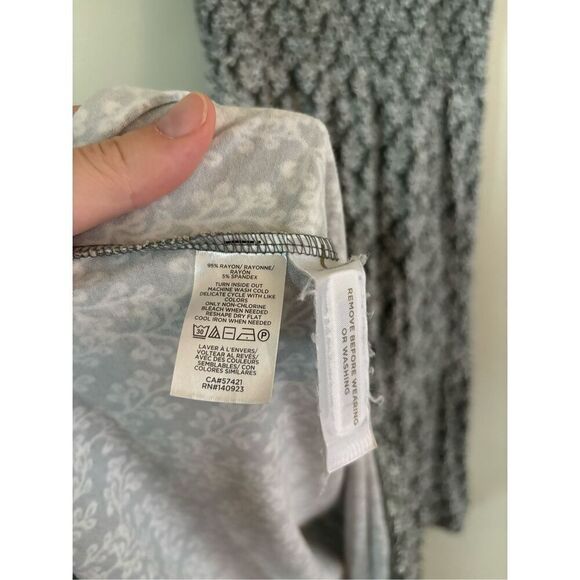 Loft SZ XS Lot of Two Dresses Smocked Tiered Sun Dresses Red and Gray Printed - Picture 8 of 11